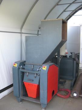 Træknuser og flishugger Mlyn na drevo CASTULIK MN300 |  Bearbejdning af træaffald | Tømrer maskineri | Ing.Častulík, s.r.o.